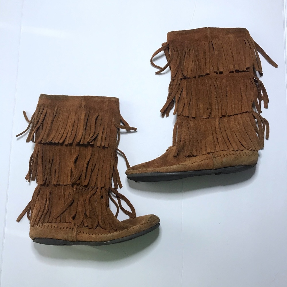 Minnetonka Sz 6 Fringe 3 Layer Brown Suede Boots